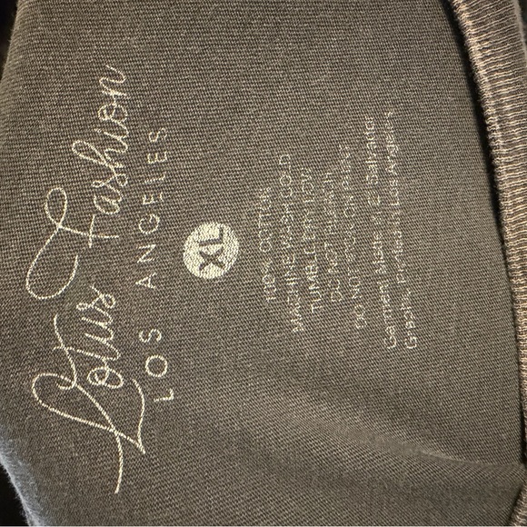 Stay Wild Roam Free Tee - Picture 3 of 3